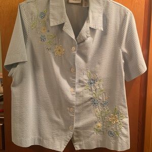 Alfred Dunner spring button top